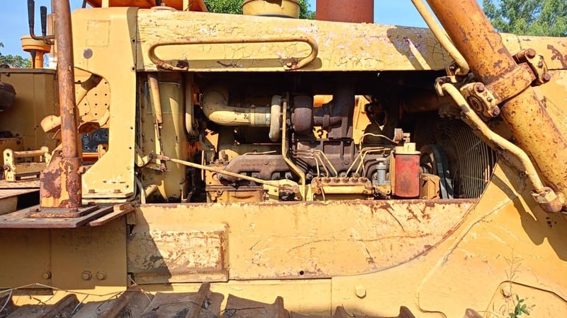 รถแทรกเตอร์CAT D6D 140แรง ใช้งานดี มีทะเบียน ราคา800,000 รถแทรกเตอร์CAT D6D 140แรง ใช้งานดี มีทะเบียน ราคา800,000