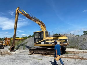 ขาย2คันรวม cat320v2 บูมยาว1 สั้น1 ตามสภาพ ราคา5.8แสน