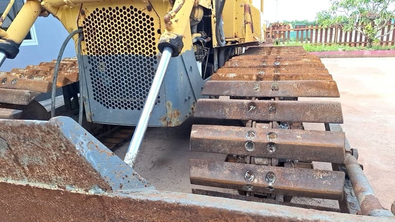 ขายรถแทรกเตอร์CAT D4Eตีนเป็ด ใช้งานได้ ใบซื้อขายราคา365,000