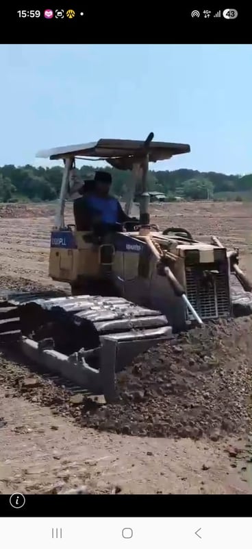 รถแทรกเตอร์komatsu D20pll-7ใบ80ซม. ใช้งานดี ราคาถูกดีๆๆ165,000