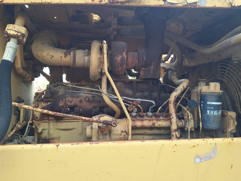 รถแทรกเตอร์CAT D6D ตีนไก่ มีลิปเปอร์ ใช้งานดีมากก ใบซื้อvาย ราคา800,000