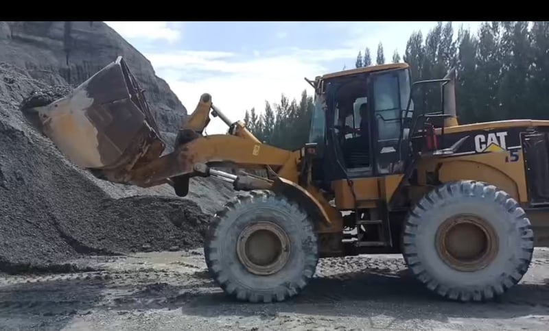 ขายรถตักล้อยางCAT 966G ใช้งานได้ดี มีเล่มทะเบียน ราคา1,190,000บ.90000คา1,190,000าคา ขายรถตักล้อยางCAT 966G ใช้งานได้ดี มีเล่มทะเบียน ราคา1,190,000บ.90000คา1,190,000าคา