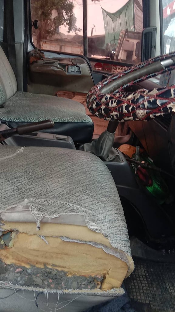 รถ6ล้อติดเครน3ตัน hino fc4j 140แรง ใช้งานดี มีทะเบียน ราคา4.8แสน รถ6ล้อติดเครน3ตัน hino fc4j 140แรง ใช้งานดี มีทะเบียน ราคา4.8แสน