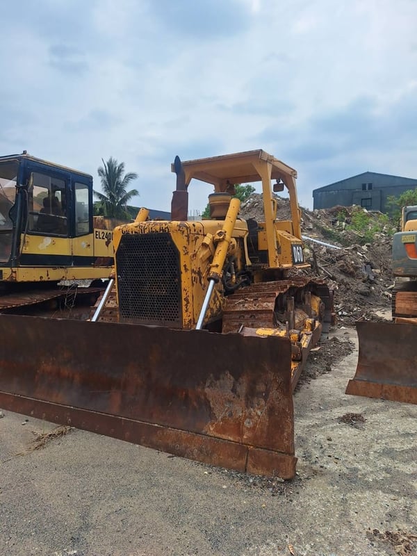 รถแทรกเตอร์CAT D6D เกียร์ตัด ใบซื้อขาย ใช้ฃานดี ราคา7.9แสน รถแทรกเตอร์CAT D6D เกียร์ตัด ใบซื้อขาย ใช้ฃานดี ราคา7.9แสน