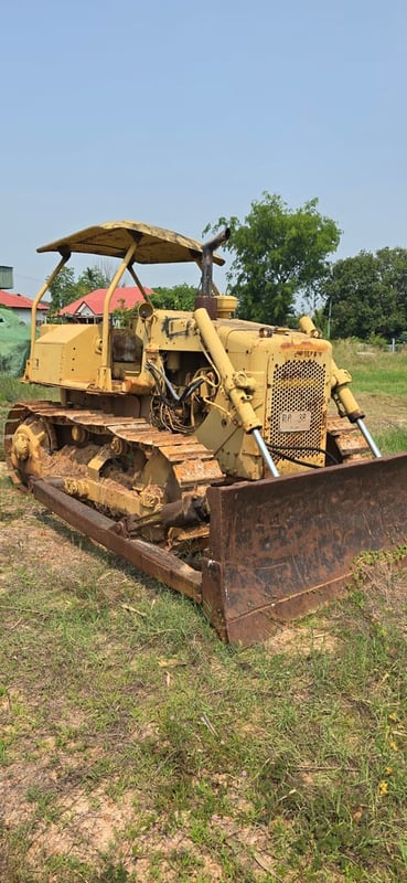 รถแทรกเตอร์CAT D4E ฮาฟตีนเป็ด ใช้งานดี มีเล่มทะเบียน ราคา239,000แสน