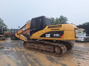 ขายรถแม็คโครCAT 315D มีทะเบียน 17,000บ. ใช้งานได้ดีปกติ ราคาถูกดี5.5แสน