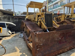 รถแทรกเตอร์cat D5H ตีนเป็ด มีทะเบียน ใช้งานดี ราคา650,000