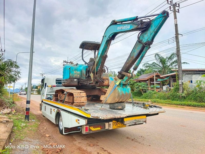 รถแม็คโครkomatsu pc40-8ใช้งานดี ใบซื้อขาย ราคา2.2แสน รถแม็คโครkomatsu pc40-8ใช้งานดี ใบซื้อขาย ราคา2.2แสน