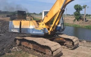 รถแม็คโครkomatsu pc200-5ใบซื้อvาย ใช้งานดี ราราถูกดีๆๆ299,000