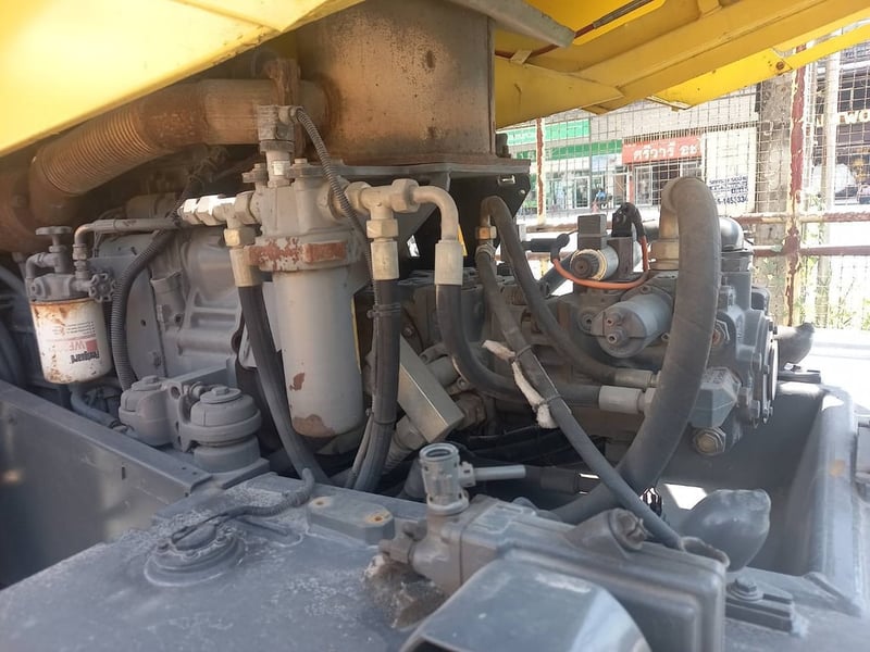 ขายรถบด20ตันbomag bw218dh-3มีทะเบียน ใช้งานดี  ราคา1,450,000 