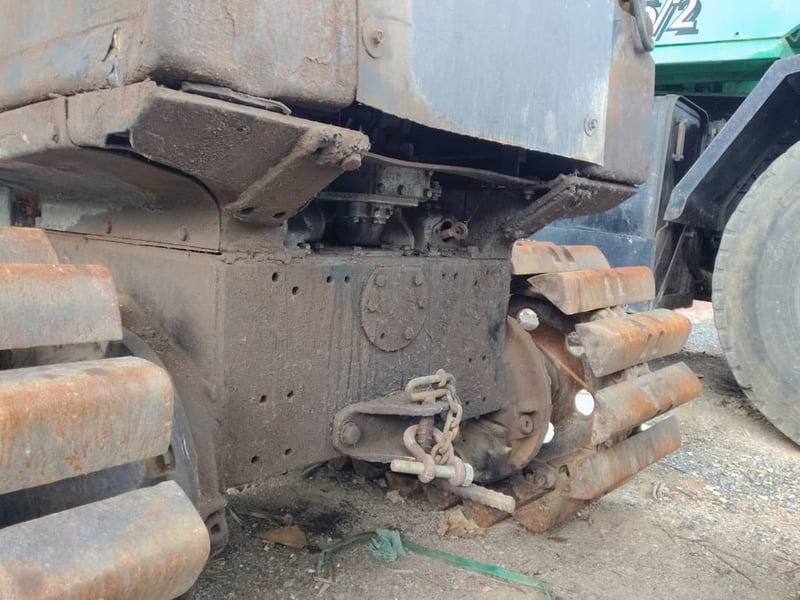 รถแทรกเตอร์komatsu D20p-5 ตีนเป็ด ใบมีสไล้ ราคา99,000 รถแทรกเตอร์komatsu D20p-5 ตีนเป็ด ใบมีสไล้ ราคา99,000