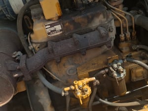 ขายรถแม็คโครเก่า japan  komatsu pc30-6ใช้งานดี มีไลเจาะ ใบซื้อขายราคา185,000