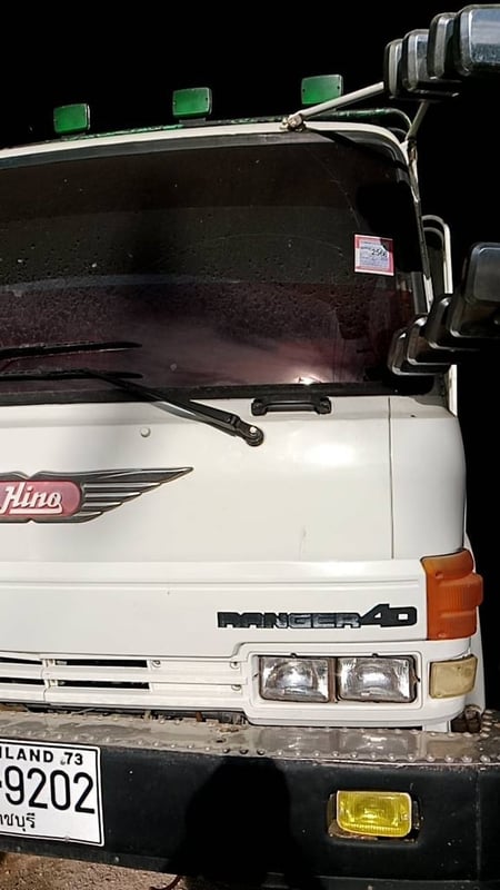 ขายรถ6ล้อดั้ม Hino 145แรง ใช้งานดี มีทะเบียน ราคา385,000