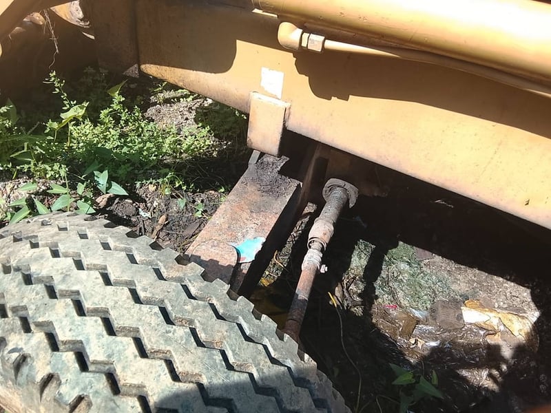 รถหน้าตัก หลังขุด CAT 428B ใช้งานได้ ใบซื้อขาย ราคา195,000