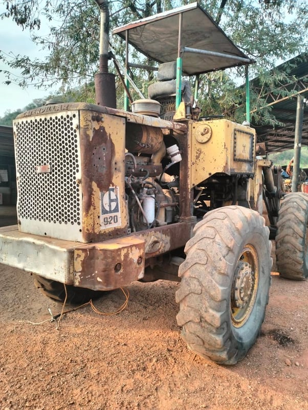 ขายรถตักรวม2คัน cat950b กับ cat920 รวม2คัน ใช้งานได้ ใบซื้อขาย ราคา385,000