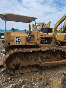 ขายรถแทรกเตอร์CAT D4E ตีนเป็ด ใช้งานดี ใบซื้อvาย ราคา399,000 ขายรถแทรกเตอร์CAT D4E ตีนเป็ด ใช้งานดี ใบซื้อvาย ราคา399,000