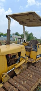 ขายรวม2คันรถแทรกเตอร์komatsu D20p-6 รถบด4ตันbomag ใช้งานดี ใบซื้อขายราคา3.6แสน 