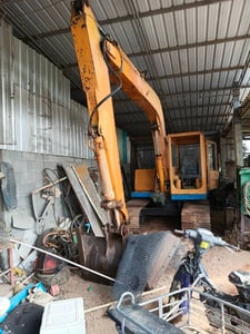 รถแม็คโครkomatsu pc60-3 บูมยาว ใช้งานดี ใบซื้อvายราคา199,000