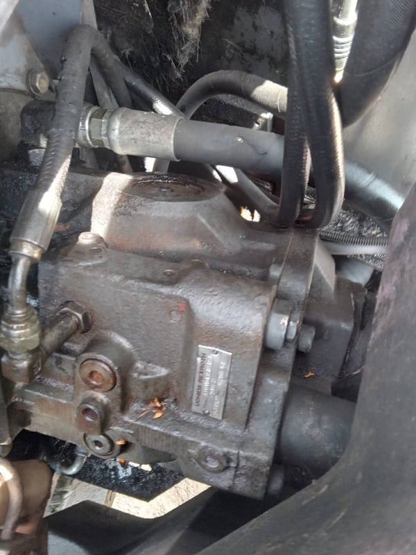 ขายรถแม็คโครkomatsu pc75u ใช้งานดี ใบซื้อขาย ราคา2.6แสน