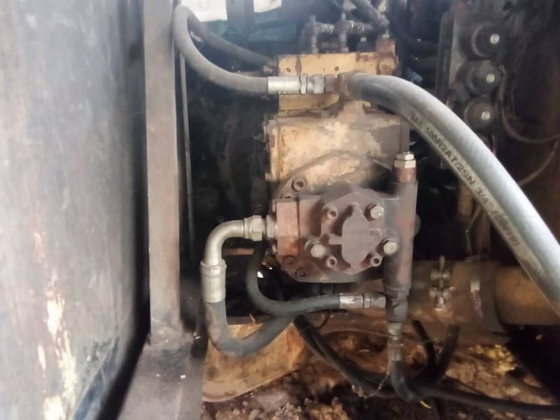 รถแม็คโครkomatsu pc120-5 เครื่องต้องเปลี่ยนแหวน ตามสภาพนี้ ใบอินวอย ราคาถูกดี199,000