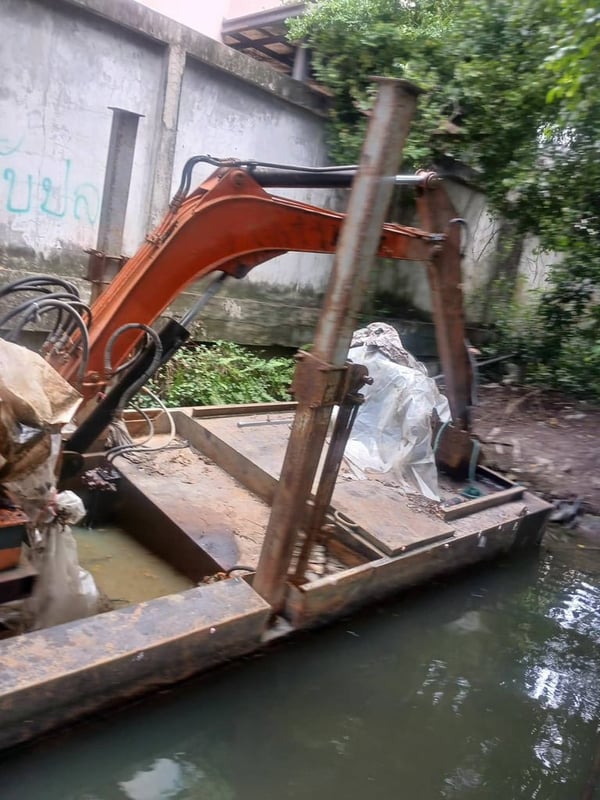 แม็คโครpc15พร้อมโป๊ะ ย.6ม. ก.2.5ม. ใช้งานได้ ใบซื้อขายขายรวม199,000