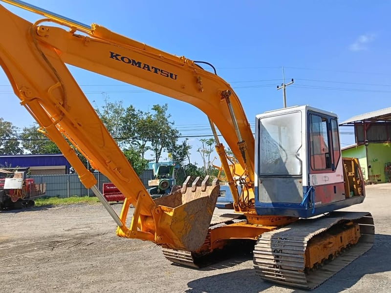 ขายรถแม็คโครkomatsu pc120-5ใช้งานดี ใบซื้อขาย ราคา3.4แสน