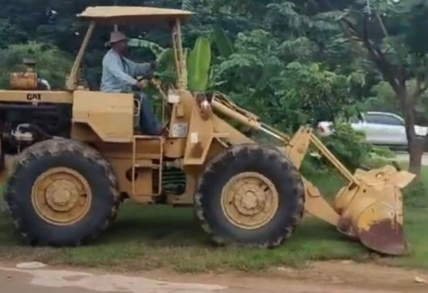 รถตักล้อยางCAT 910ใช้งานได้ ใบซื้อขาย ราคาถูก2.4แสน รถตักล้อยางCAT 910ใช้งานได้ ใบซื้อขาย ราคาถูก2.4แสน