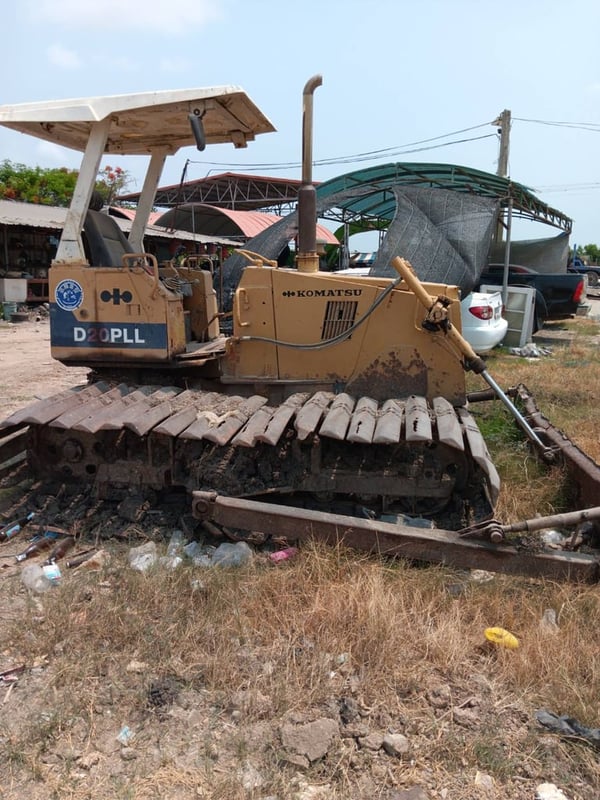รถแทรกเตอร์komatsu D20pll-7ใบ1ม. ใช้งานดี เลี้ยวข้าง ใบฝานดันผุ ราคา2.3แสน
