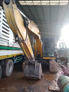 ขายรถแม็คโคร sumitomo f2 ใช้งานดี มาก ใบซื้อขาย ราคาถูกดี2.6แสน