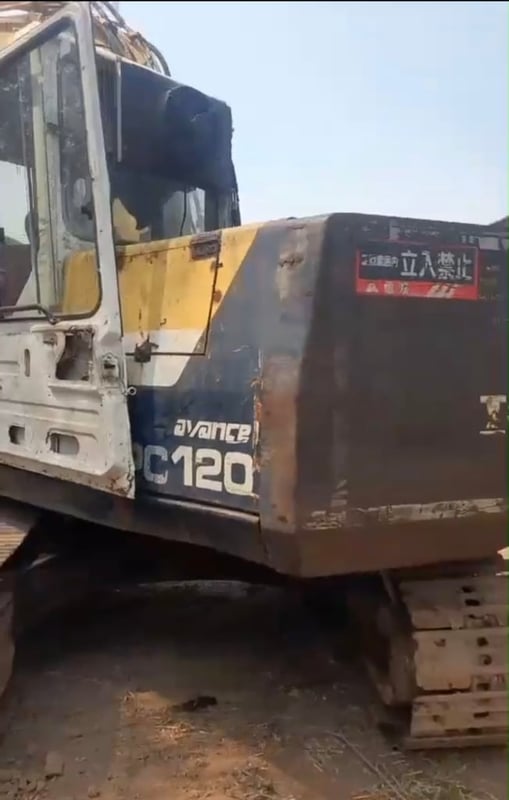 รถแม็คโครkomatsu pc120-5มีไลเจาะ ใช้งานดี ใบอิยวอย ราคาถูกดีๆ249,000