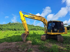 ขายรถแม็คโครkomatsu pc130-7 ใช้งานดี มีทะเบียน ราคา6.8แสน