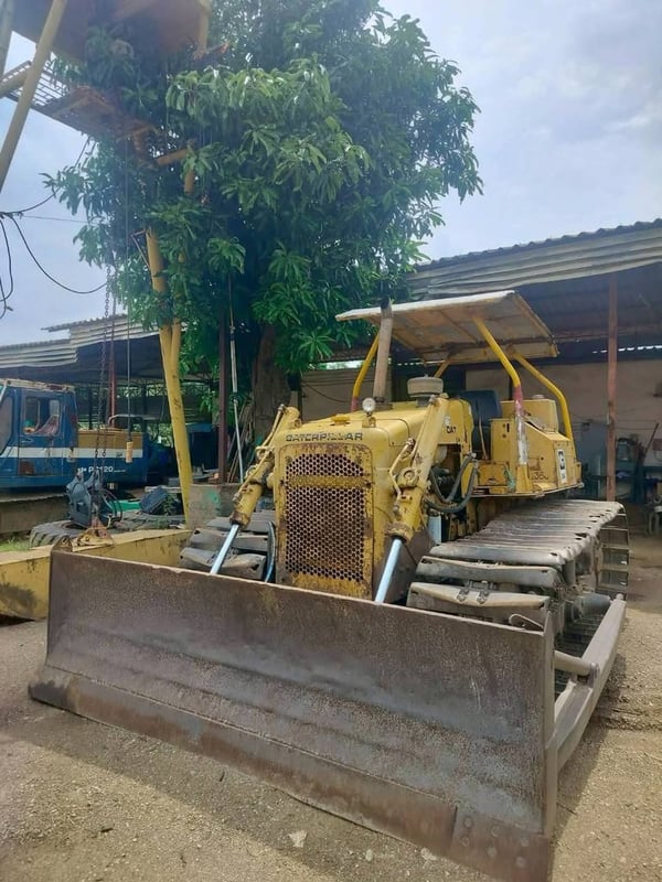 ขายรถแทรกเตอร์CAT D4E ตีนเป็ด ใช้งานดี ใบซื้อขาย ราคา3.6แสน