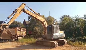 รถแม็คโครkomatsu pc120-5 ใช้งานดี ใบซื้อvาย ราคาถูกดีๆ3.2แสน