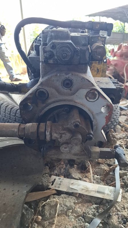 ขายปั๊มไฮดรอลิคk3v ใส่200 สภาพดี ราคา27,000