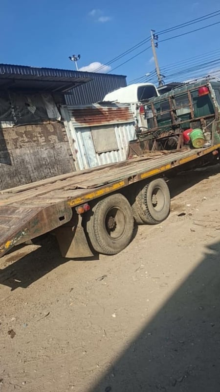 ขายรถ10ล้อเทเลอ isuzu 2เพลา 195แรง มีทะเบียน ใช้งานดี ราคา395,000