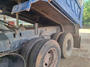 ขายรถ10ล้อ2เพลาhino 500 ใช้งานดีมาก มีเล่ม ราคา700,000 ขายรถ10ล้อ2เพลาhino 500 ใช้งานดีมาก มีเล่ม ราคา700,000