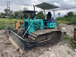 ขายรถแทรกเตอร์komatsu d20p-6 ตีนเป็ด ใบ70 ใช้ง่นดี ราคา199,000