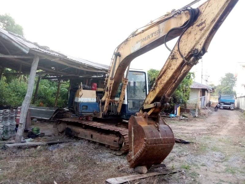 รถแม็คโครkomatsu pc120-5 เครื่องต้องเปลี่ยนแหวน ตามสภาพนี้ ใบอินวอย ราคาถูกดี199,000