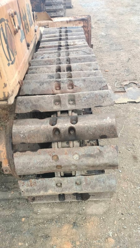 ขายรถแทรกเตอร์kpmatsu D20p-5ตีนเป็ดใบมีดสไล้ ใช้งานดีราคา165,000