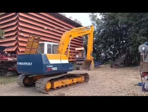 ขายรถแม็คโครkomatsu pc120-5ใช้งานดี ใบซื้อขาย ราคา3.4แสน