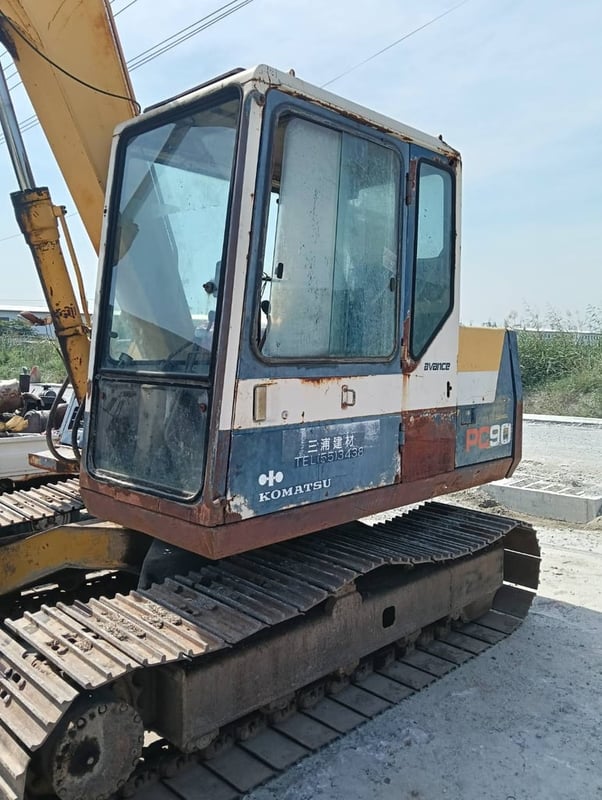 ขายรถแม็คโครkomatsu pc60-6 ใช้งานดี เก่าjapan ใบอินวอย ราคา3.6แสน