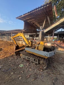 แม็คโครmitsubishi pc20ใช้งานได้ดี ใบซื้อขาย ราคา65,000