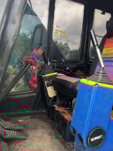 ขายรถแม็คโครkobelco sk04 ใช้งานดี ใบซื้อขาย ราคา2.7แสน ขายรถแม็คโครkobelco sk04 ใช้งานดี ใบซื้อขาย ราคา2.7แสน