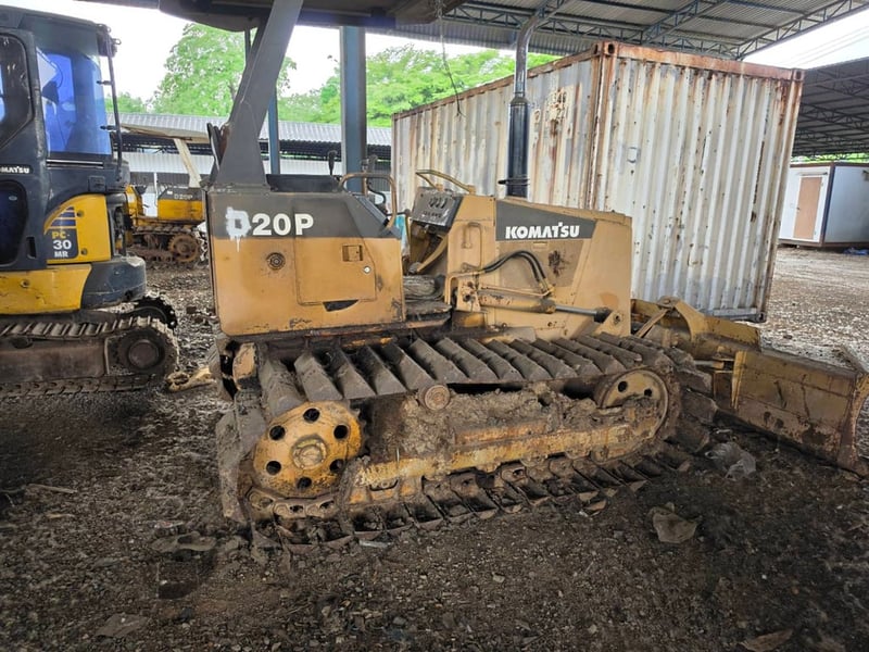 รถแทรกเตอร์komatsu D20p-7 เก่าjapan ใช้งานดี รารา265,000 รถแทรกเตอร์komatsu D20p-7 เก่าjapan ใช้งานดี รารา265,000