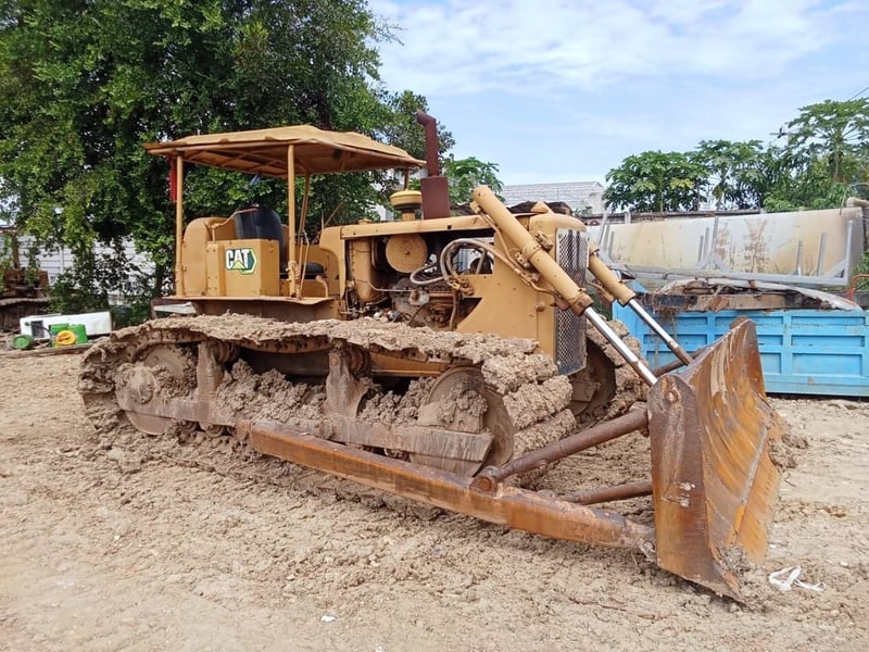 ขายรถแทรกเตอร์CAT D5D ตีนเป็ด ใช้งานได้ปกติ ราคา3.9แสน