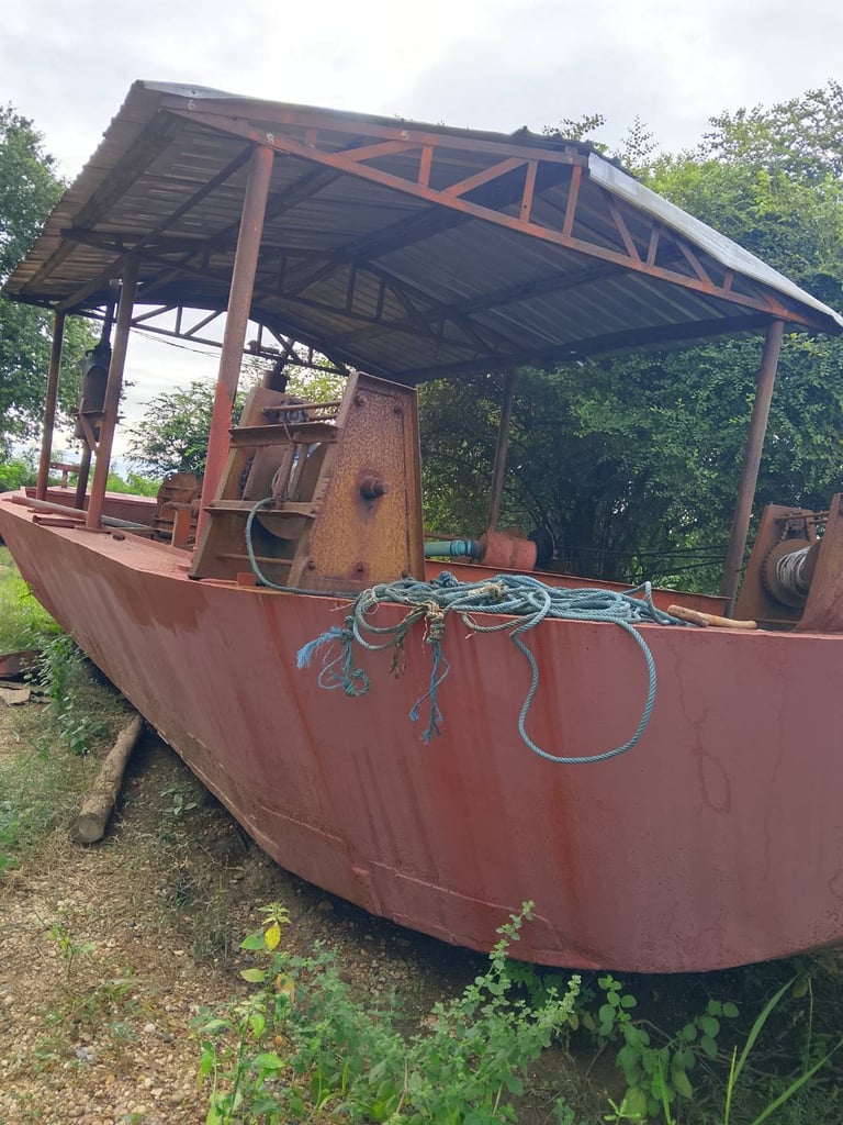 ขายเรือดูดทราย10นิ้ว ใช้งานได้ดี ราคา800,000 ขายเรือดูดทราย10นิ้ว ใช้งานได้ดี ราคา800,000