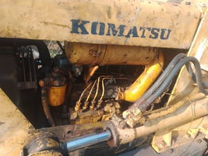 รถแทรกเตอร์komatsu D20p-5ตีนเป็ด ใช้งานดี ใบมีดสไล้ ราคา165,000