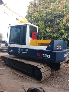 รถแม็คโครkomatsu pc120-5บูมยาว ใช้งานดี ใบซื้อvาย ราคาถูกดี3.7แสน