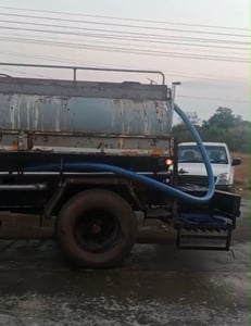 รถ6ล้อน้ำhino 150แรง ใช้งานดี มีทะเบียน ราคา2.5แสน