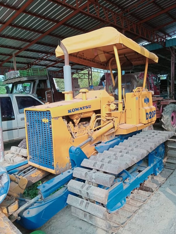 รถแทรกเตอร์komatsu D20p-5ตีนเป็ด ใช้งานดี ใบมีดสไล้ ราคา180,000